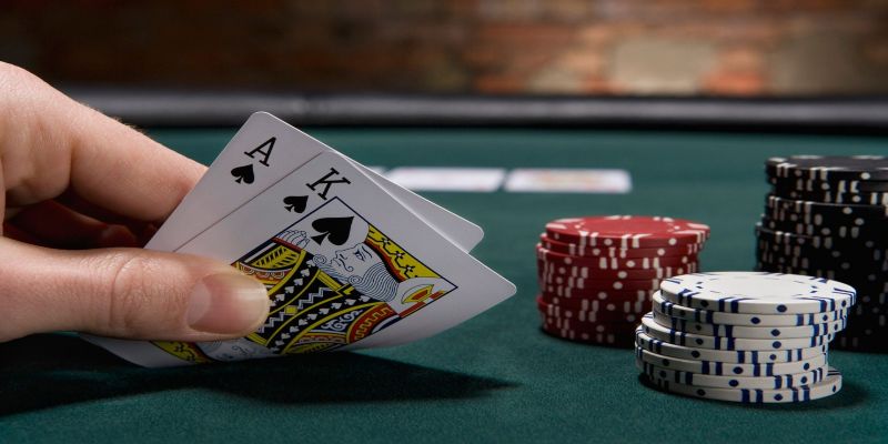 Các ưu điểm của trò chơi Poker là gì